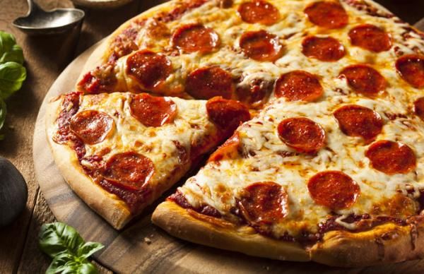 Duas Pizza Pepperoni Grande (Pepperoni sobre uma camda de muçarela)